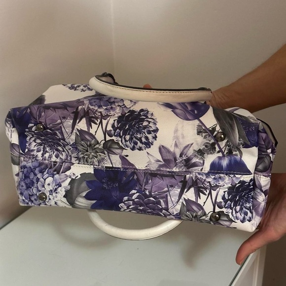 TanJay Purple Floral Faux Leather Shoulder Bag - Picture 5 of 8